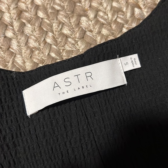 ASTR — Black Puff Sleeve Blouse - Picture 2 of 2